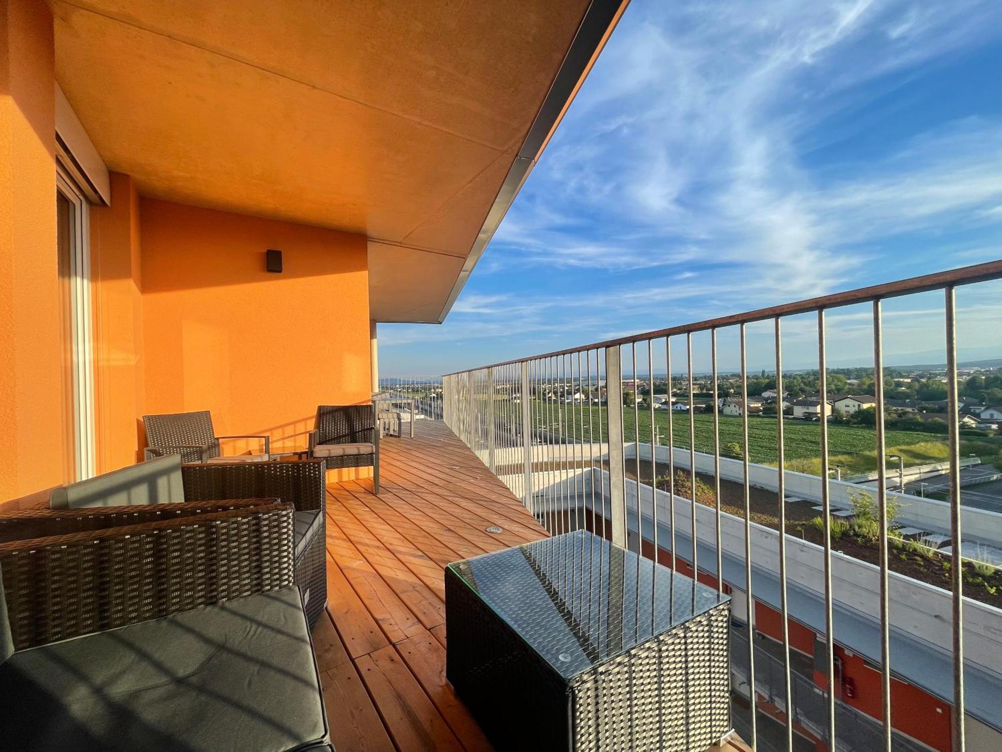Ferienwohnung 100 Qm Penthouse, Self-Check-In, 2 Parkplaetze Graz Exterior foto