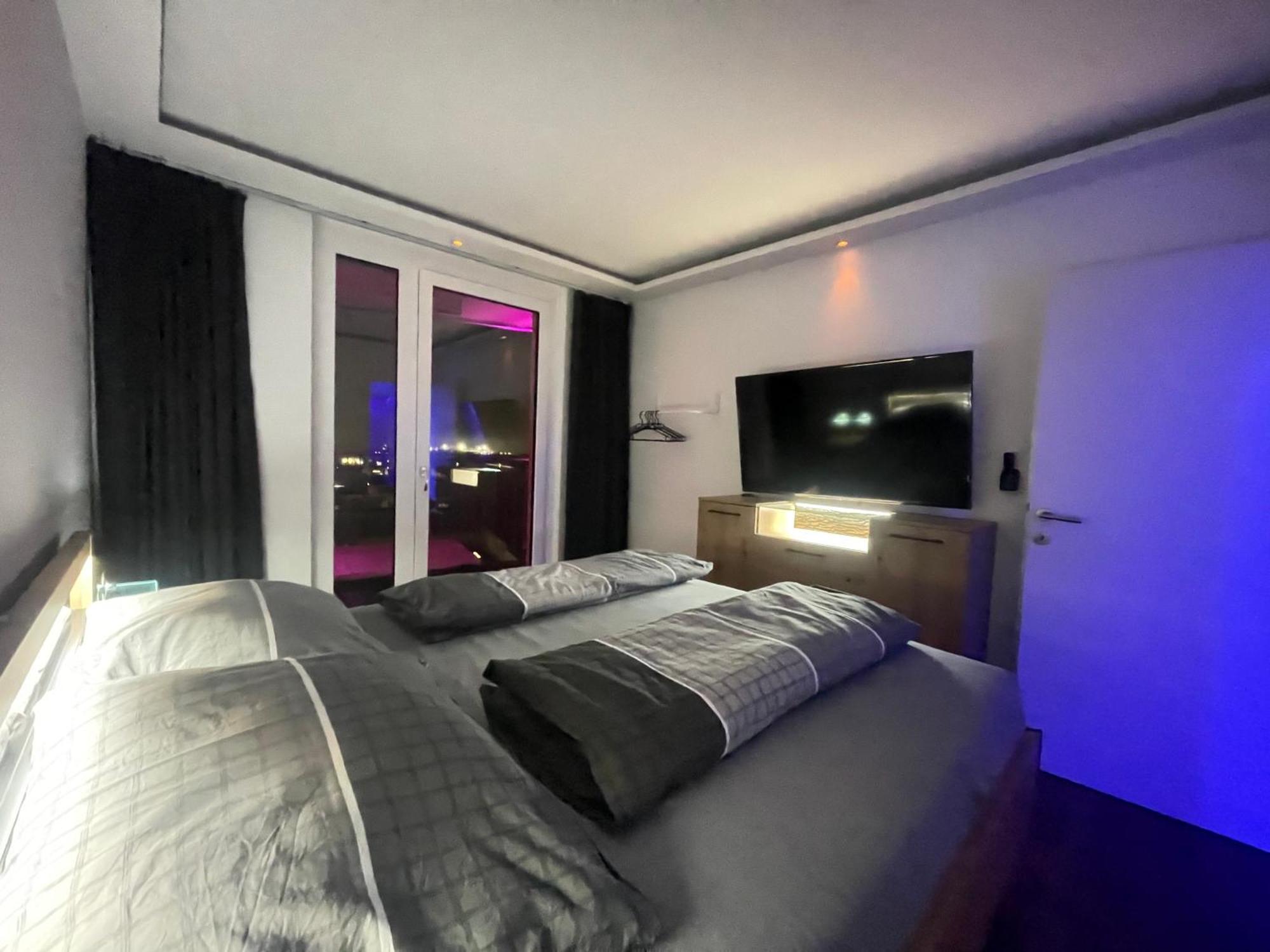 Ferienwohnung 100 Qm Penthouse, Self-Check-In, 2 Parkplaetze Graz Exterior foto