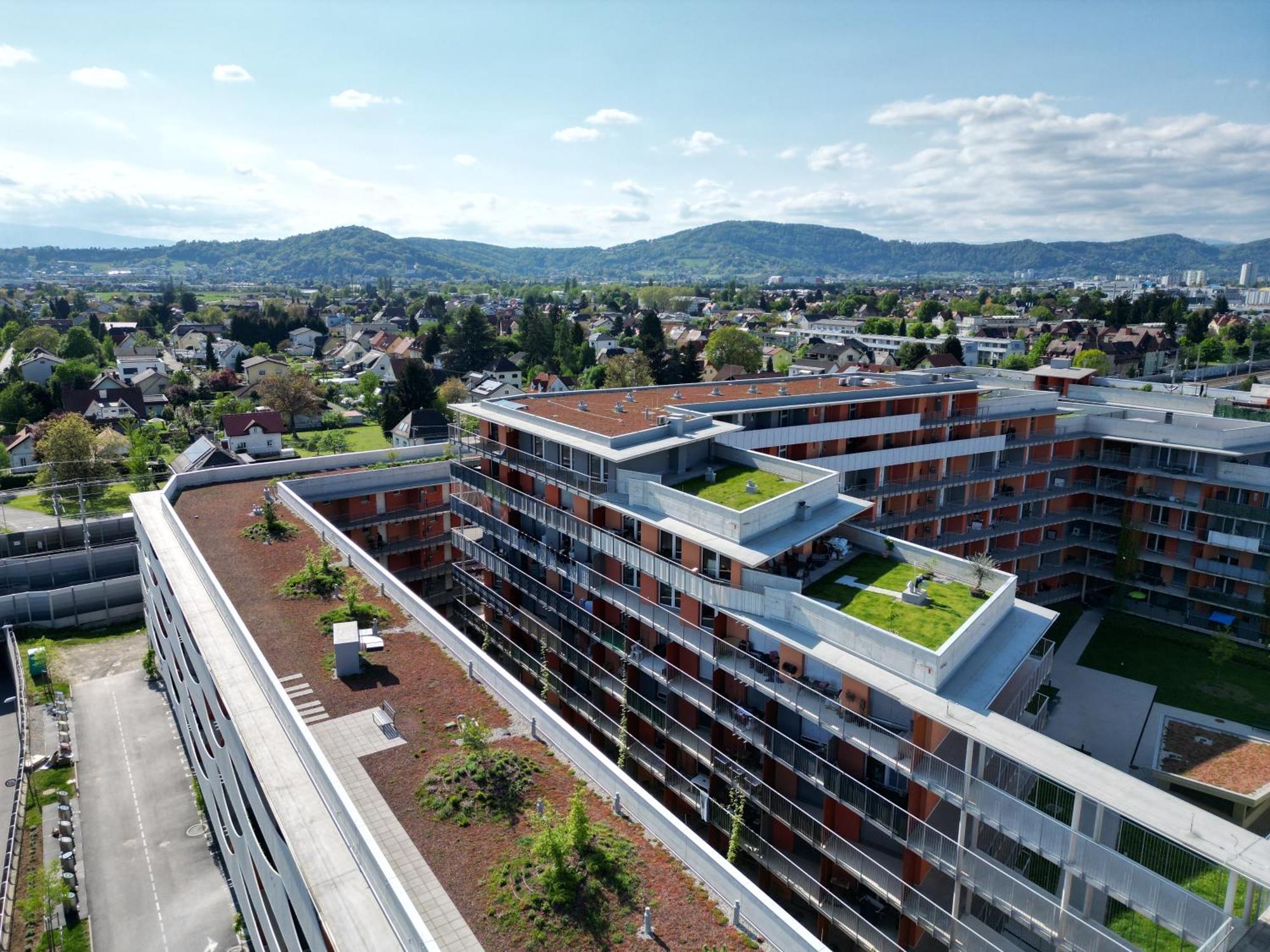 Ferienwohnung 100 Qm Penthouse, Self-Check-In, 2 Parkplaetze Graz Exterior foto